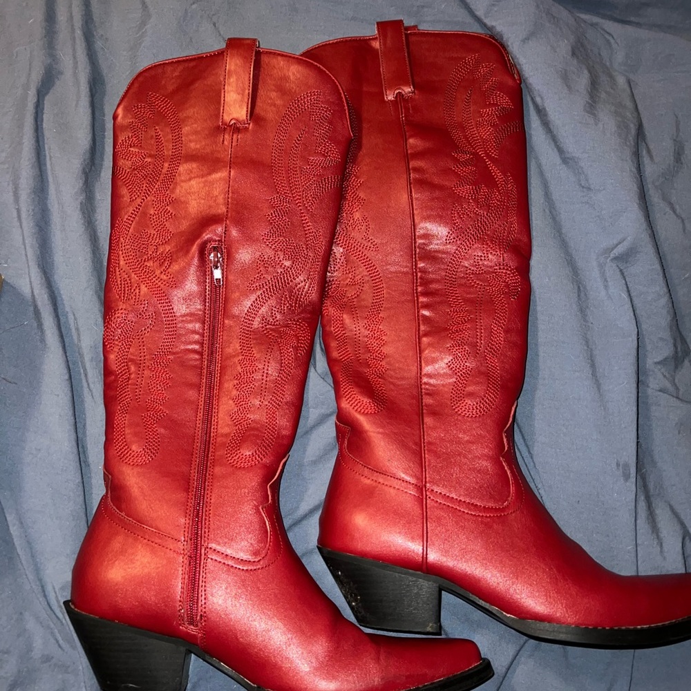 Women’s Red Boutique Cowboy Boots